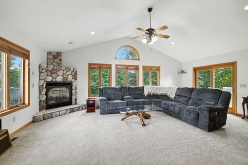 3910 Westbury Trl, Eagan, MN, 55123-1468 | Card Image