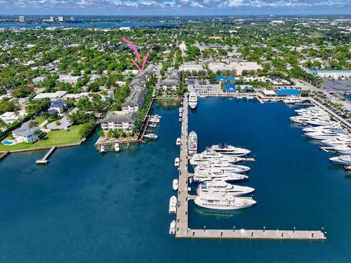apt-403-3940 N Flagler Dr, West Palm Beach, FL, 33407-4443 | Card Image