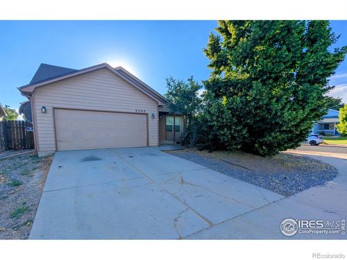 3705 Dove Ln, Evans, CO, 80620-8984 | Card Image