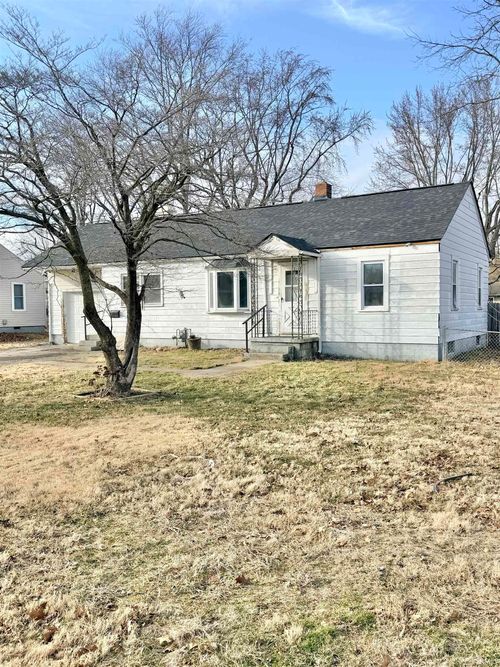 222 29th St, Muncie, IN, 47302-5628 | Card Image