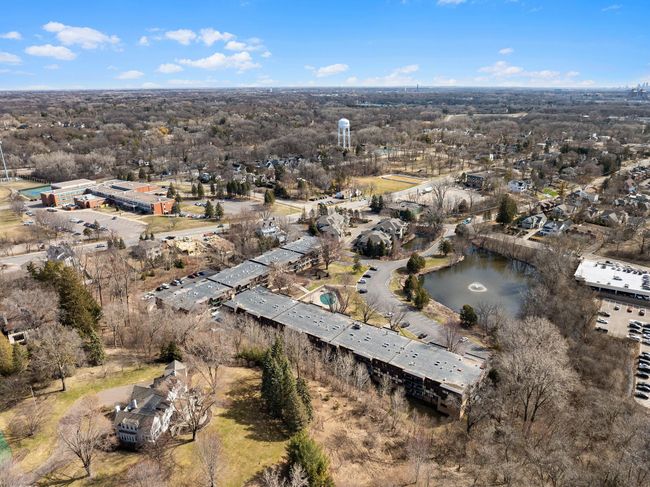 APT-208 - 205 Barry Ave S, Condo with 1 bedrooms, 1 bathrooms and null parking in Wayzata MN | Image 49