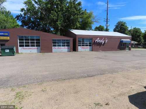 160 Poplar Ave S, Annandale, MN, 55302-9596 | Card Image