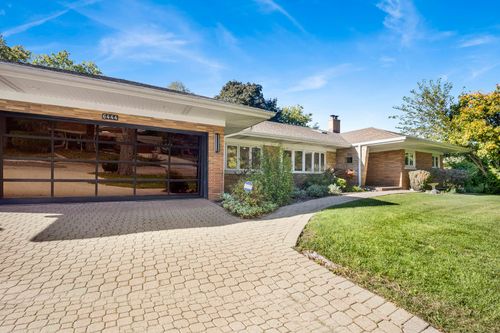 6444 N Knox Ave, Lincolnwood, IL, 60712-3421 | Card Image