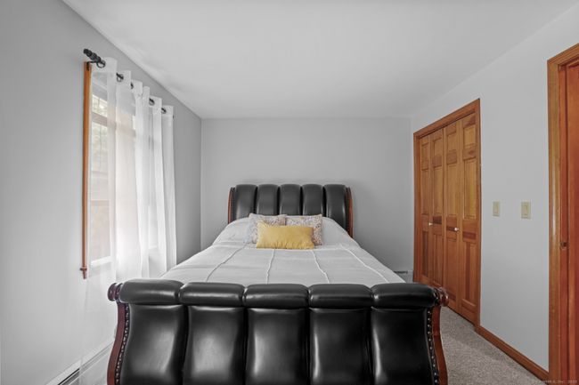 142 Sunset Dr, House other with 3 bedrooms, 3 bathrooms and 6 parking in Killingly CT | Image 29