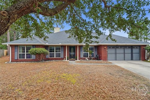 203 Barcalay Ln, Hinesville, GA, 31313-9537 | Card Image