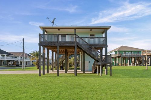 960 Crane Ln, Crystal Beach, TX, 77650 | Card Image