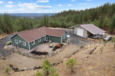 5814 Jergens Rd, Home with 4 bedrooms, 3 bathrooms and null parking in Nine Mile Falls WA | Image 2