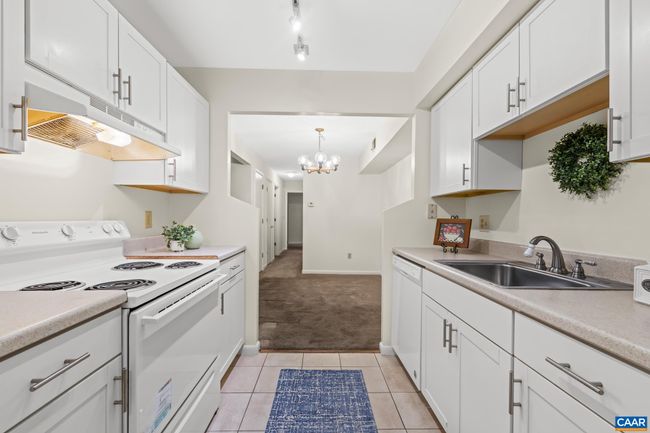 APT-3 - 113 Turtle Creek Rd, Condo with 2 bedrooms, 2 bathrooms and null parking in CHARLOTTESVILLE VA | Image 5