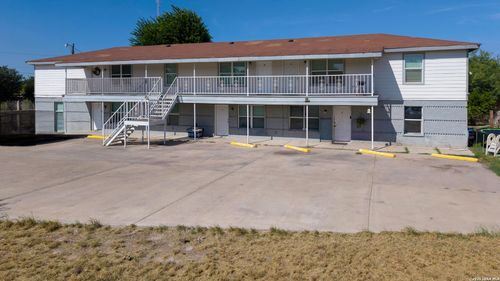 724 Progreso, Eagle Pass, TX, 78852-6756 | Card Image