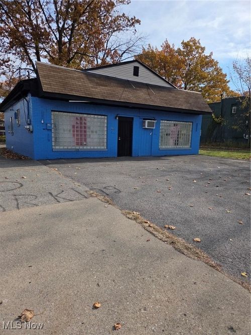 3619 South Ave, Youngstown, OH, 44502-2512 | Card Image