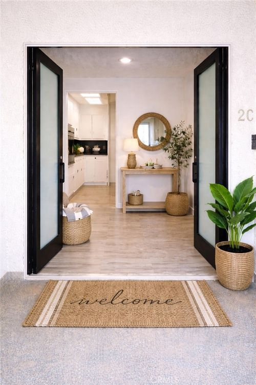 2c-3601 E Ocean Blvd, Long Beach, CA, 90803-2745 | Card Image