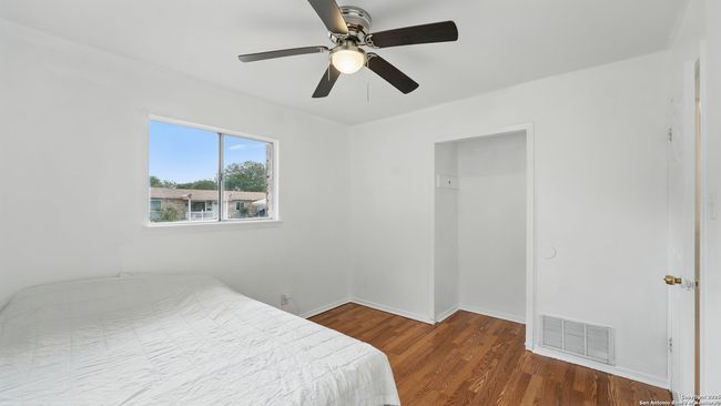 1029 Valley Forge Dr, House other with 3 bedrooms, 1 bathrooms and null parking in Schertz TX | Image 7