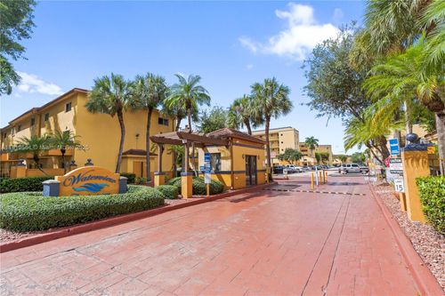 apt-104-14900 Sw 82nd Ter, Miami, FL, 33193-1432 | Card Image