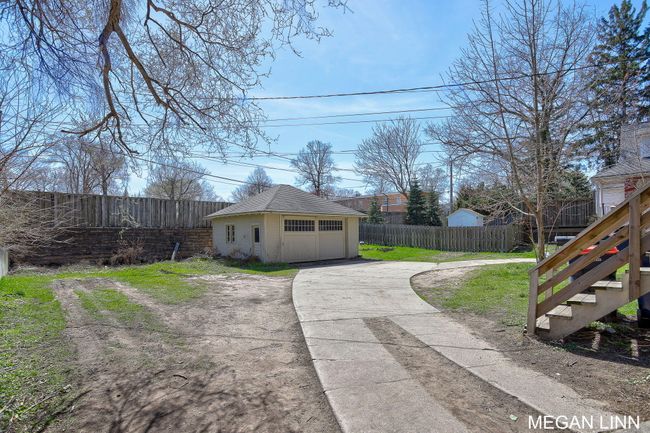 186 W 12 Th St, House other with 6 bedrooms, 3 bathrooms and null parking in Holland MI | Image 5