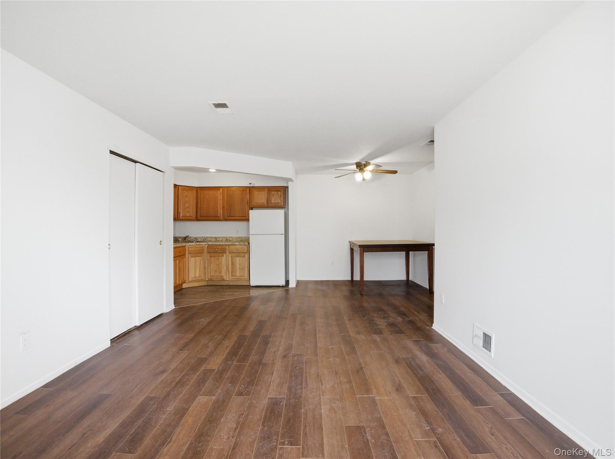 Commercial Sale in New York