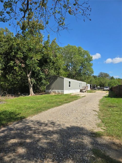 732 County Road 603, Dayton, TX, 77535-2861 | Card Image