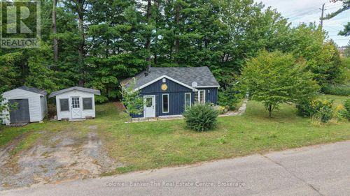 260 Violet Street, Gravenhurst (Muskoka (S)), ON, P1P1K5 | Card Image