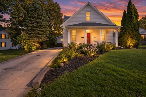 533 E Chillicothe Ave, Bellefontaine, OH, 43311-1909 | Card Image