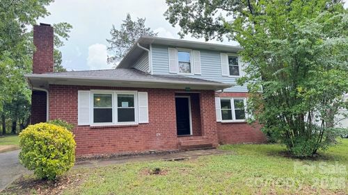 6304 Clearwater Dr, Indian Trail, NC, 28079-8629 | Card Image