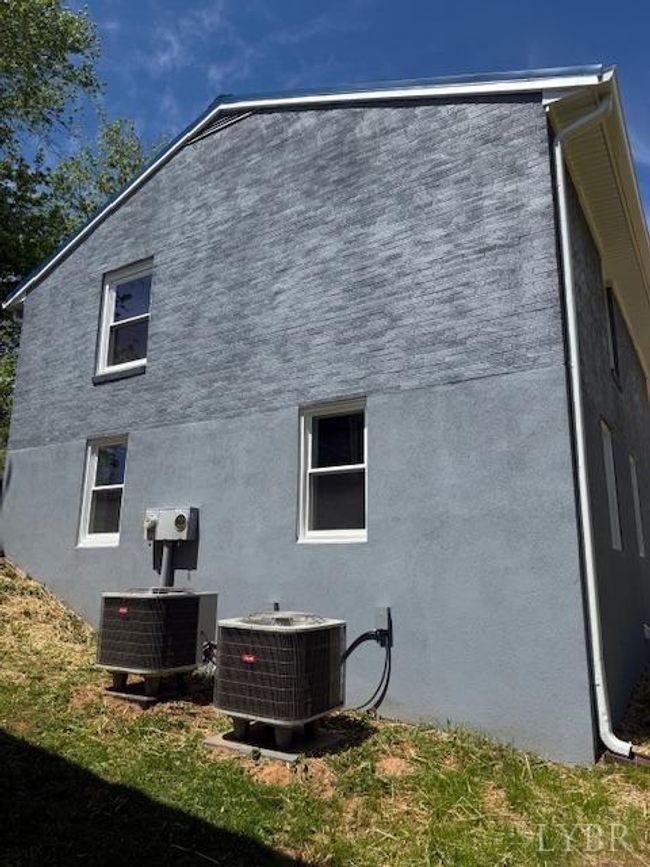 515 South St, House other with 4 bedrooms, 3 bathrooms and null parking in Bedford VA | Image 22