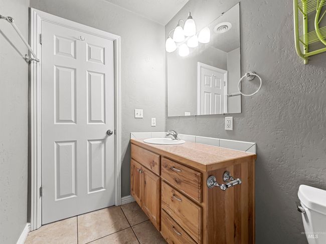 3500 W Overland Rd, Home with 5 bedrooms, 3 bathrooms and 5 parking in Boise ID | Image 14