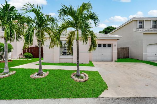 3084 Lighthouse Pl, Margate, FL, 33063-7025 | Card Image
