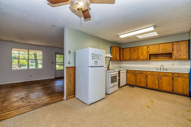 355 Crestwood Rd, House other with 3 bedrooms, 2 bathrooms and null parking in Tyrone GA | Image 9
