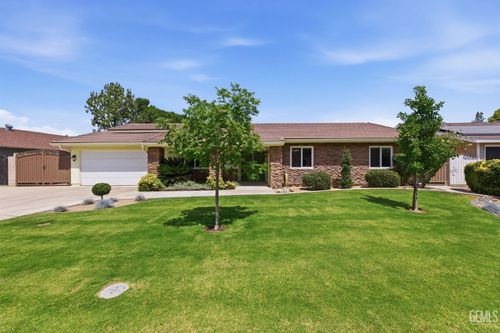 616 Winchester Street, Bakersfield, CA, 93309 | Card Image