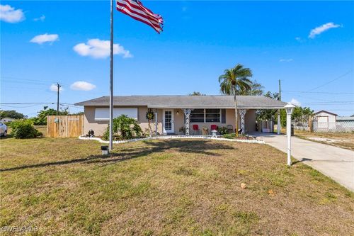 312 Grovewood Ave S, LEHIGH ACRES, FL, 33936-5802 | Card Image