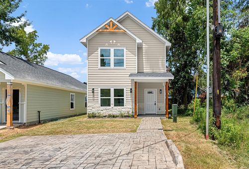 16736 E Ivanhoe, Montgomery, TX, 77316-6727 | Card Image