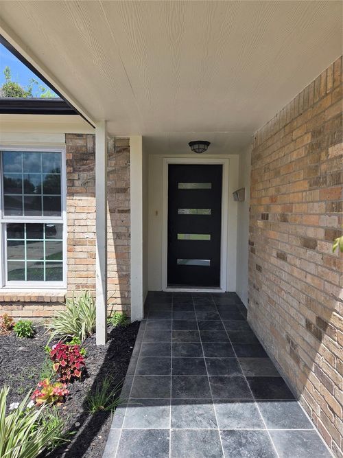 10606 Raydell Dr, Houston, TX, 77031-1808 | Card Image