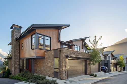 41201 Highline Pl, Squamish, BC, V8B1C2 | Card Image