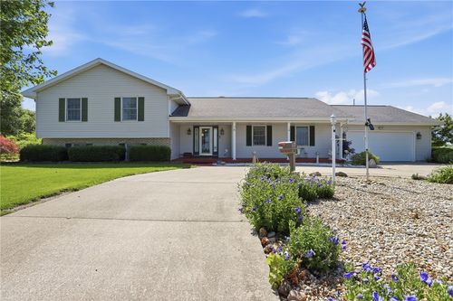 6485 N County Road 400e, Mattoon, IL, 61938 | Card Image