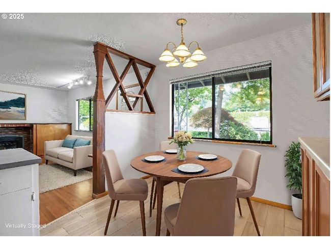 Dining Area | Image 5