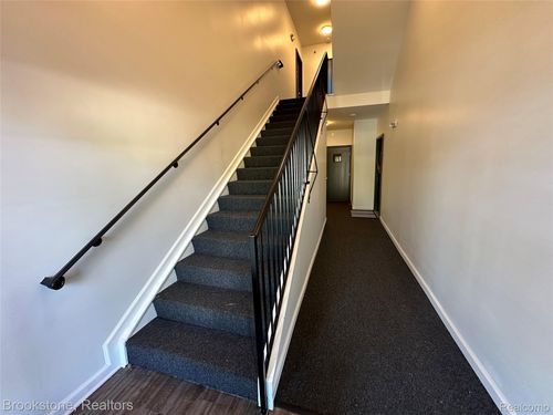 14301 Pinehurst Ln, Grand Blanc, MI, 48439-2640 | Card Image