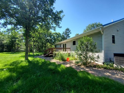 5786 Midvalley Ln Nw, Bemidji, MN, 56601-6253 | Card Image