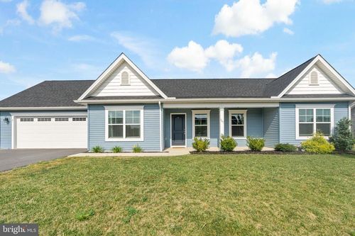 541 Barrel Race Rd, MARTINSBURG, WV, 25404-3412 | Card Image