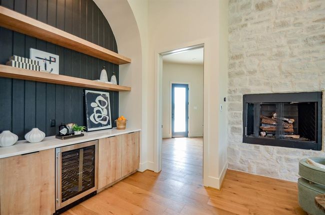 Bar area with view of mud room. | Image 39