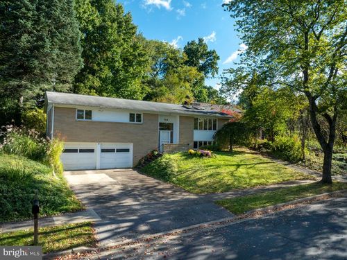 743 Glenn Rd, STATE COLLEGE, PA, 16803-3415 | Card Image