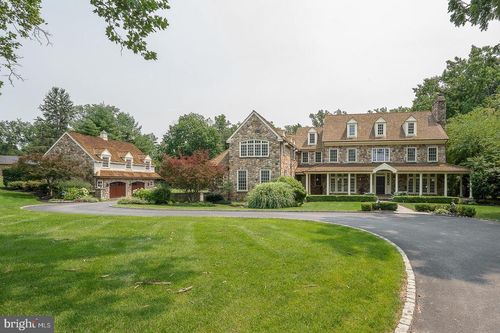 2048 Buttonwood Rd, BERWYN, PA, 19312-2104 | Card Image