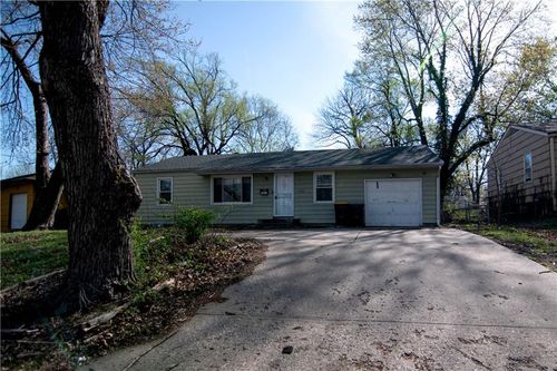 9903 Wheeling Ave, Kansas City, MO, 64134-1271 | Card Image