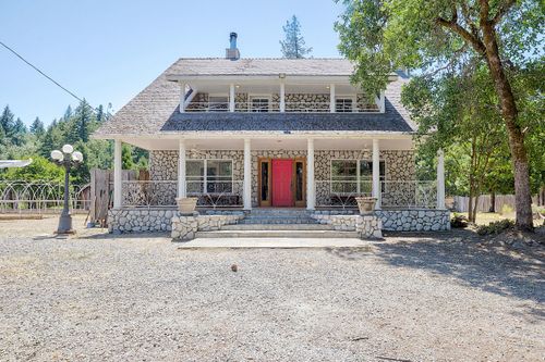 33252 Redwood Hwy, O Brien, OR, 97534-9735 | Card Image