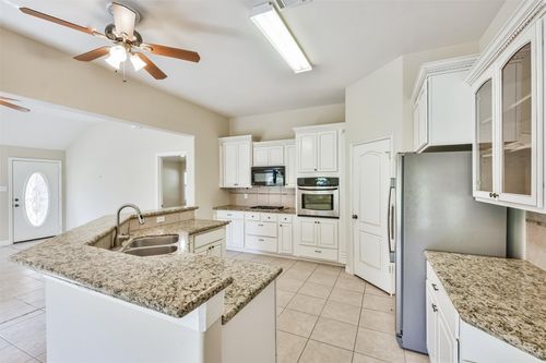 6211 Fm 1374 Rd, New Waverly, TX, 77358-3931 | Card Image