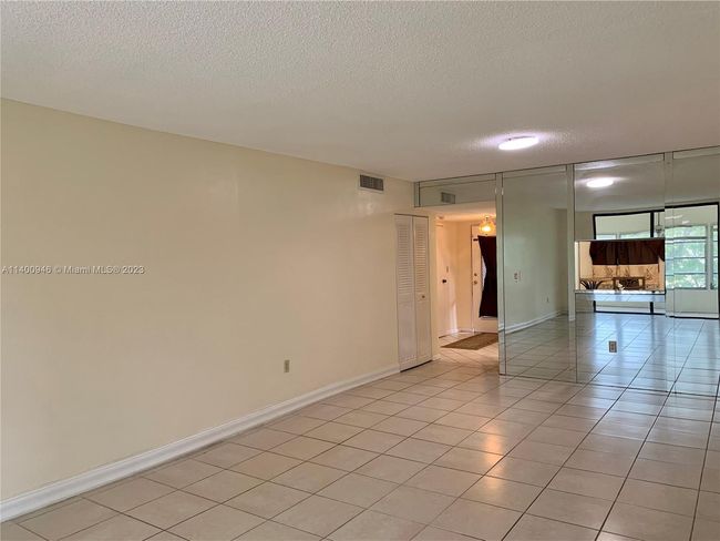 APT-311M - 2840 Somerset Dr, Condo with 1 bedrooms, 2 bathrooms and null parking in Lauderdale Lakes FL | Image 11
