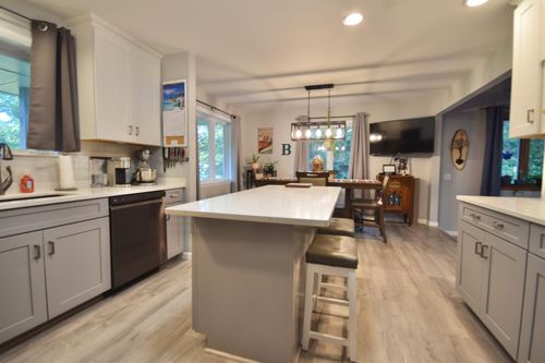 3 Bobolink Cir, Essex, VT, 05452-2233 | Card Image