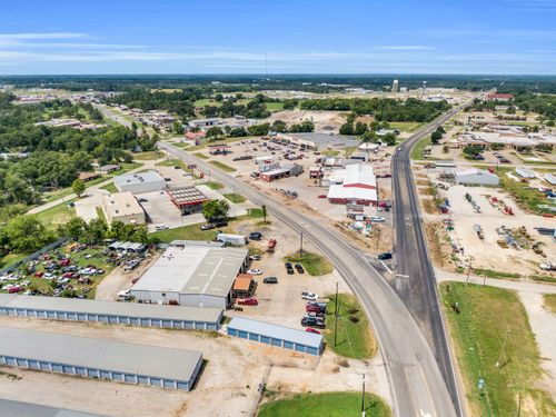 475 W Commerce St, Fairfield, TX, 75840-1403 | Card Image