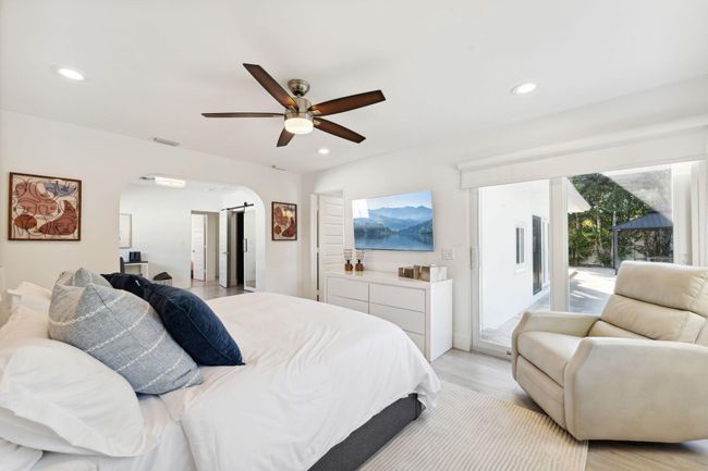 2205 Ne 30 Th St, House other with 3 bedrooms, 2 bathrooms and null parking in Lighthouse Point FL | Image 37