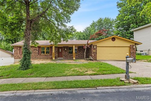 430 Nantucket Dr, Saint Charles, MO, 63301-1265 | Card Image