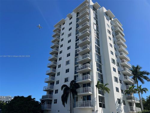 apt-1005-1688 West Ave, Miami Beach, FL, 33139-2382 | Card Image
