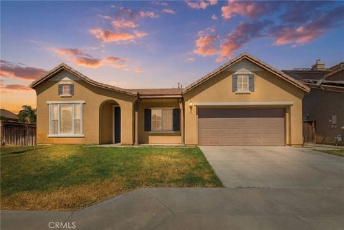 660 Drake Dr, San Jacinto, CA, 92582-3731 | Card Image